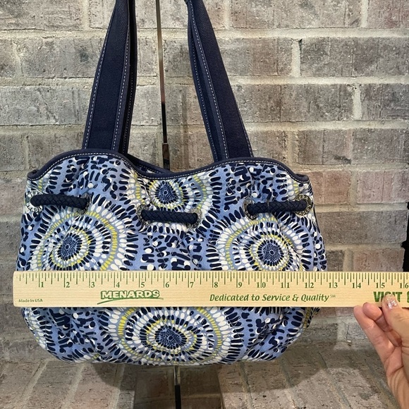 Vera Bradley - Picture 4 of 15
